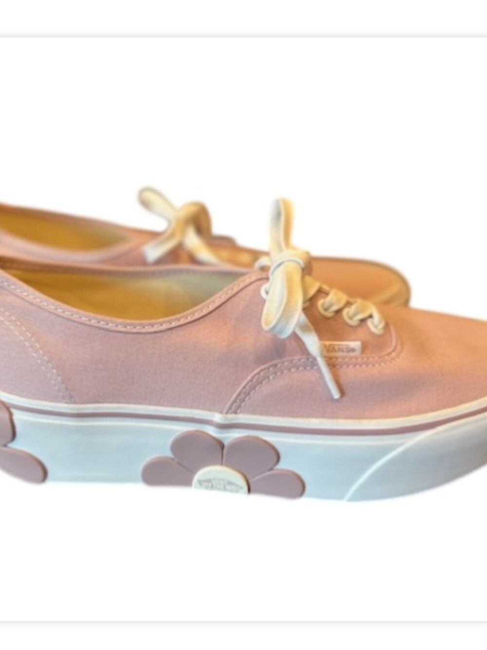 Vans Women’s Size 11 Lilac Canvas Sneakers – Floral Sole Detail – NWOT - Picture 4 of 6